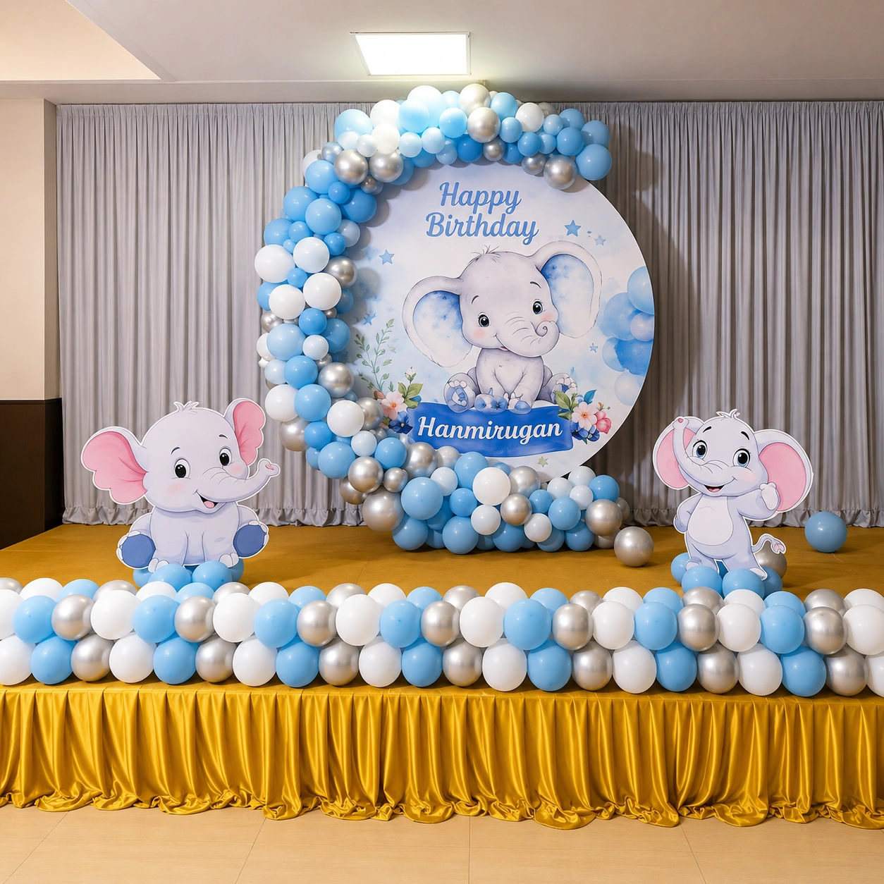 Dumbo Theme Balloon Decoration